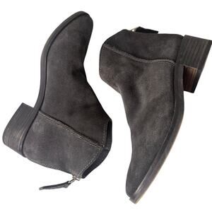 Dolce Vita Gray Suede Tucker Ankle Bootie Charcoal Zip Up Boho Western Sz. 7.5
